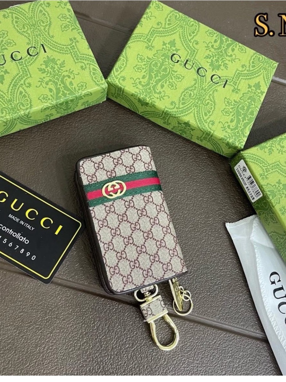Great Father’s Day gift Supreme Key fob with Green and Red (With Box )